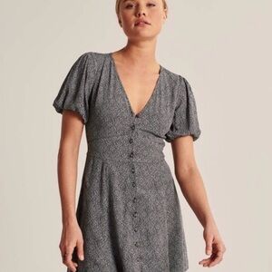 Elegant Gray Button-Down Dress